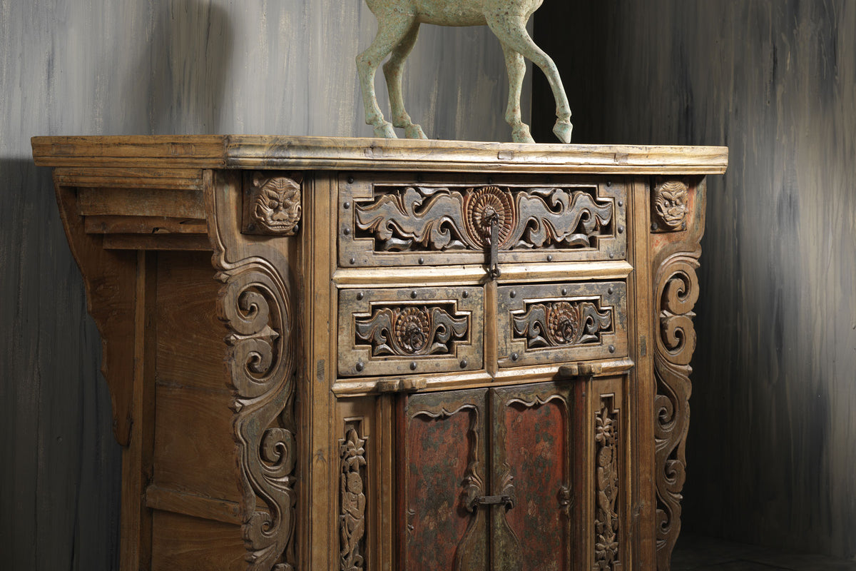 Check out our ‘Beijing Stock’ and choose from our widest ever selection of Chinese antiques