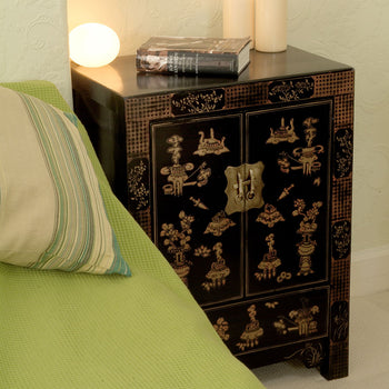 Shanxi curio cabinet in black lacquer